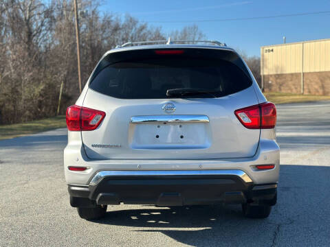 2020 Nissan Pathfinder S