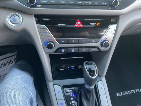 2018 Hyundai Elantra