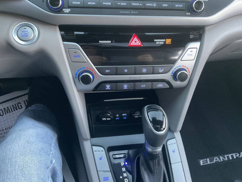 2018 Hyundai Elantra