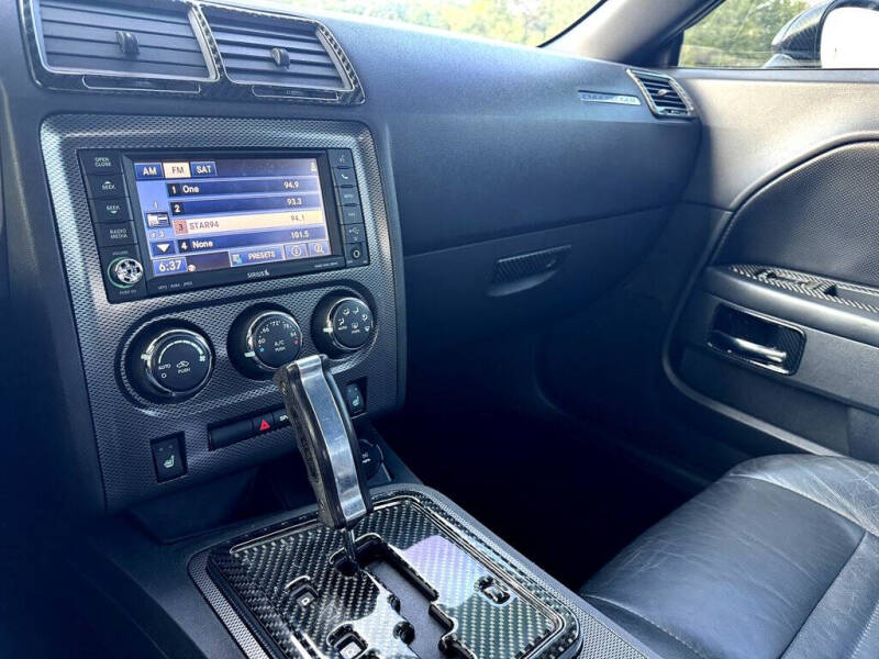 2014 Dodge Challenger R/T Plus