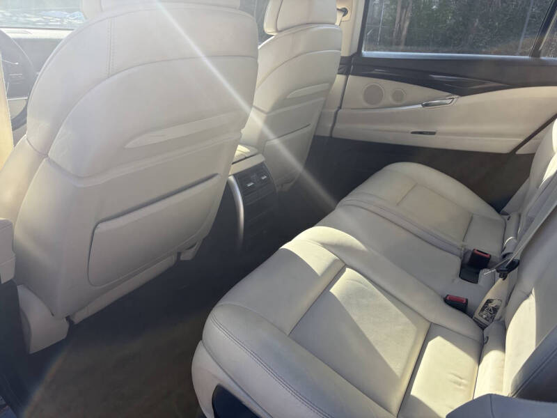 2010 BMW 5 Series 550i Gran Turismo