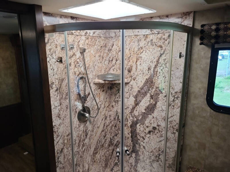 2017 Coachmen RV Sportscoach 404RB Sale Pending