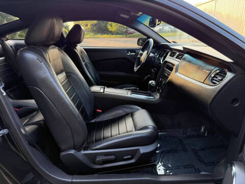 2011 Ford Mustang GT Premium