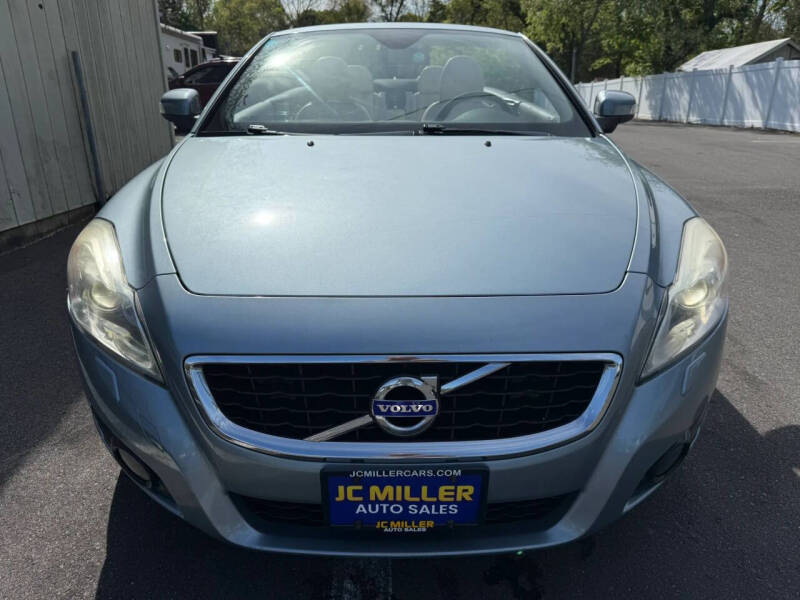2011 Volvo C70 T5
