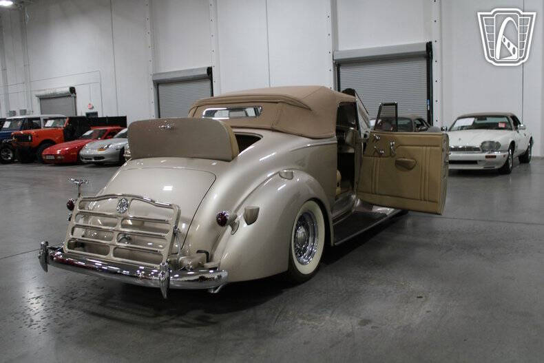 1937 Packard 115C