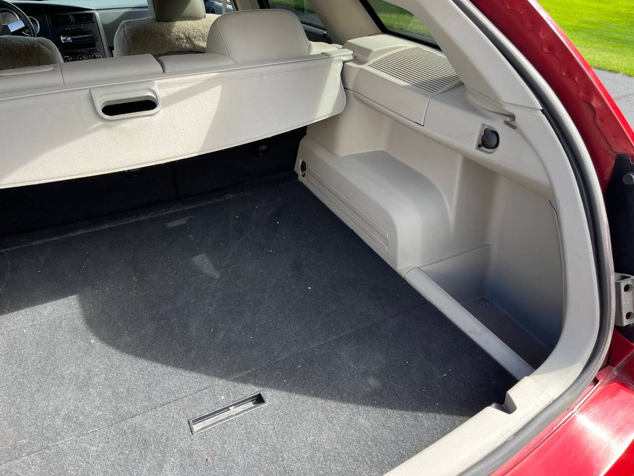 2005 Dodge Magnum 97
