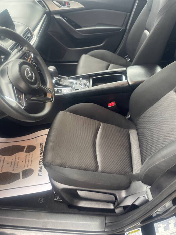 2017 Mazda MAZDA3 Sport