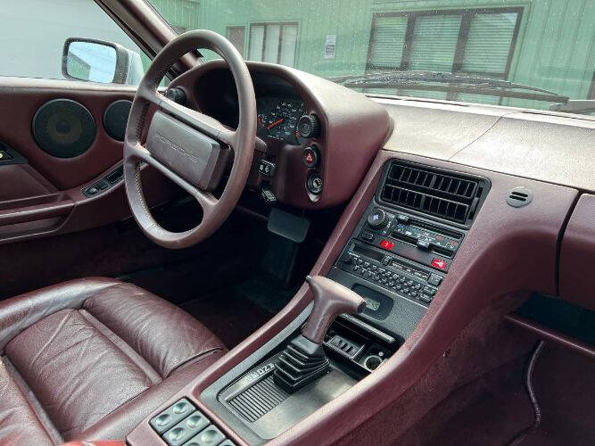 1988 Porsche 928 S4