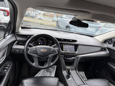 2018 Cadillac XT5 Premium Luxury