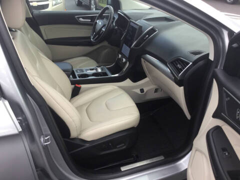 2021 Ford Edge Titanium