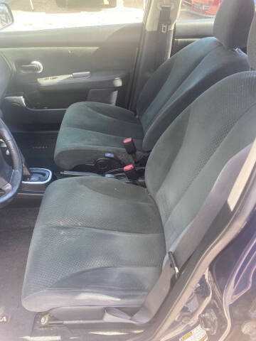 2012 Nissan Versa 1.8 SL