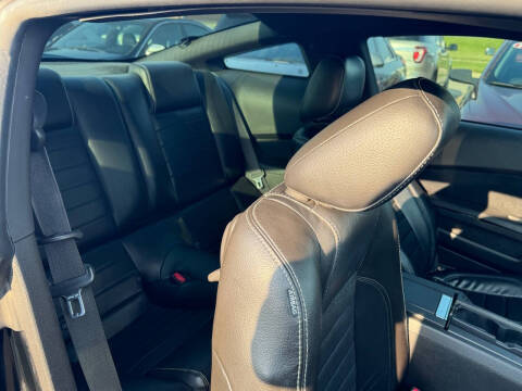 2010 Ford Mustang V6