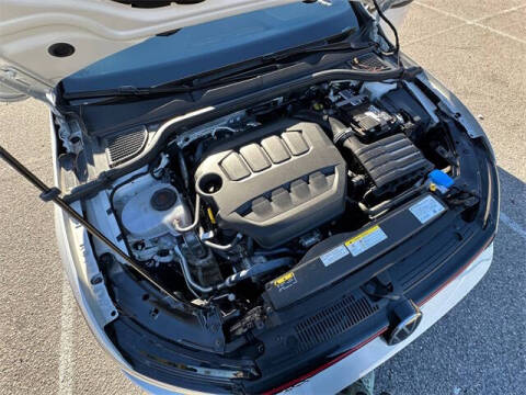 2023 Volkswagen Golf GTI SE