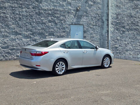 2013 Lexus ES 300h