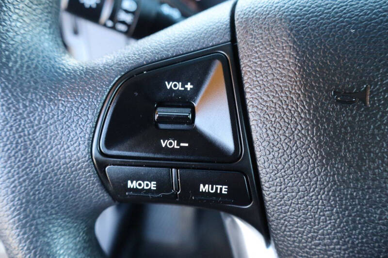 2012 Kia Rio 5-Door LX