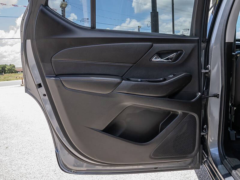 2020 Chevrolet Traverse LT Cloth
