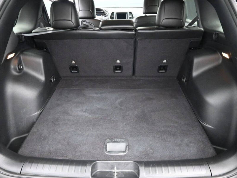 2021 Jeep Cherokee Altitude