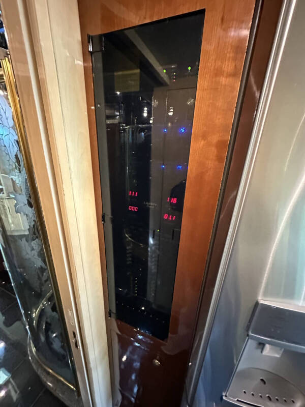 2001 Prevost Liberty