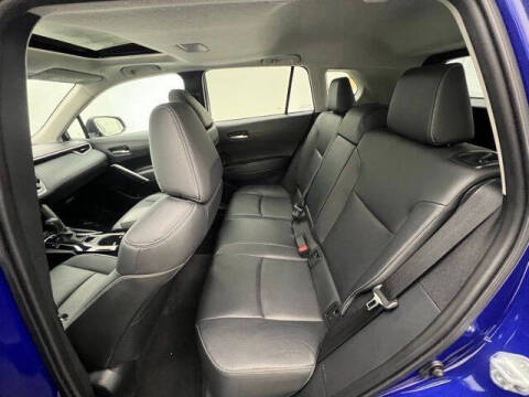 2024 Toyota Corolla Cross XLE