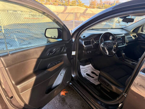 2018 GMC Acadia SLE-2