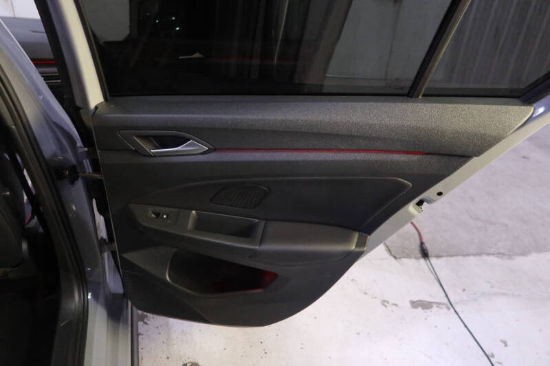 2023 Volkswagen Golf GTI SE