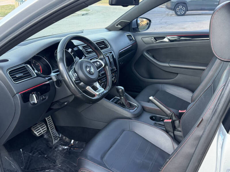 2016 Volkswagen Jetta 2.0T GLI SEL