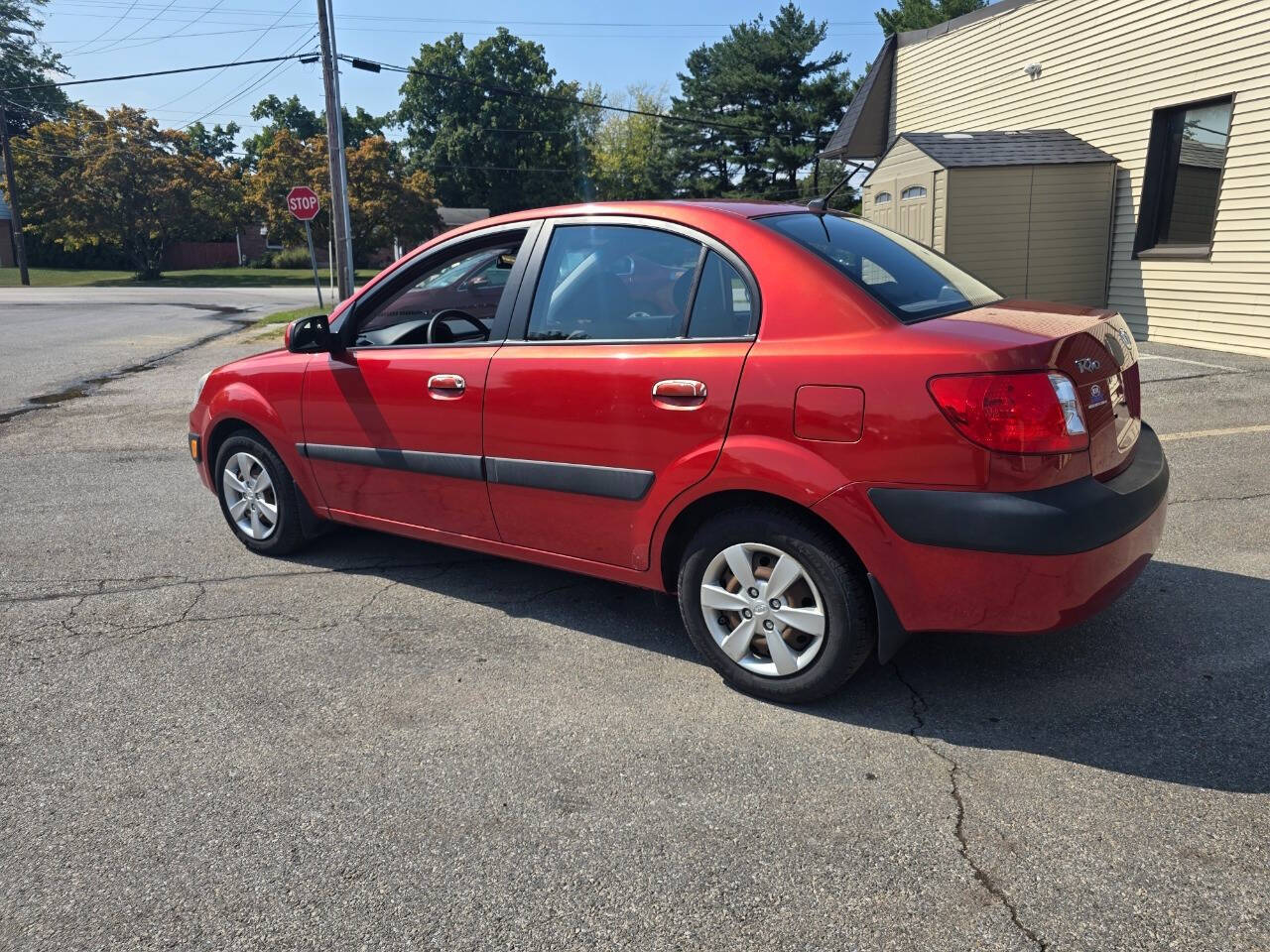 2008 Kia Rio for sale at QUEENSGATE AUTO SALES in York, PA