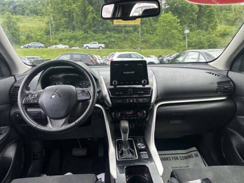 2023 Mitsubishi Eclipse Cross SE