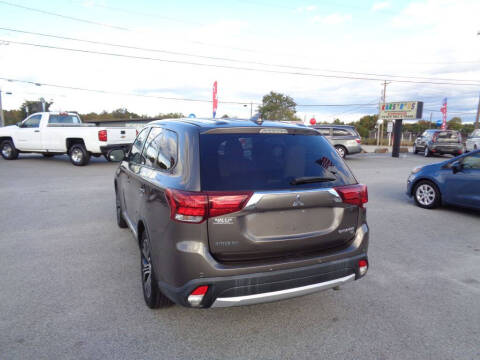 2017 Mitsubishi Outlander SE