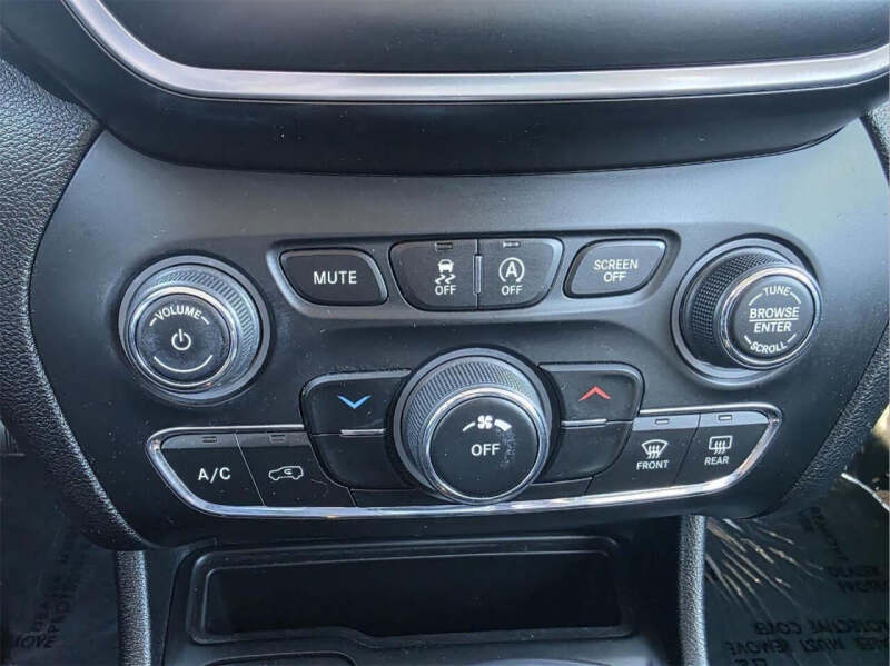 2020 Jeep Cherokee Latitude