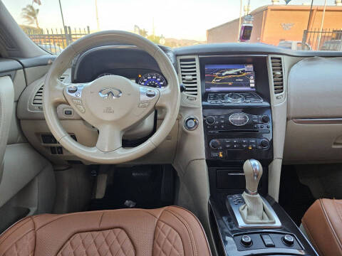 2012 Infiniti FX35