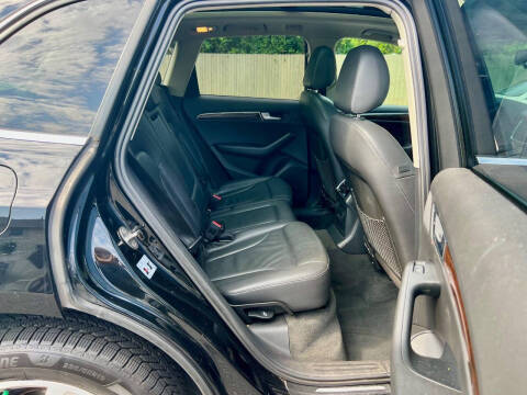 2012 Audi Q5 3.2 quattro Premium Plus