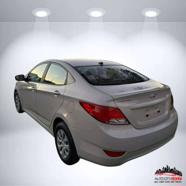 2016 Hyundai Accent SE