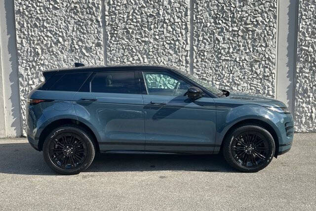 2026 Land Rover Range Rover Evoque P250 Dynamic SE