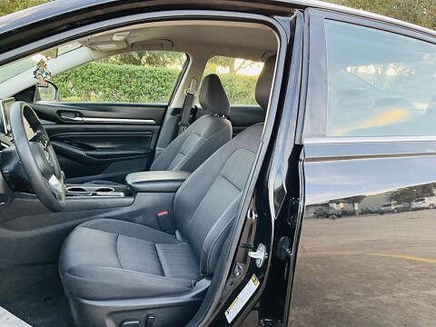 2021 Nissan Altima 2.5 SV