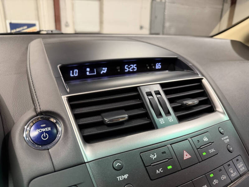 2011 Lexus HS 250h Premium