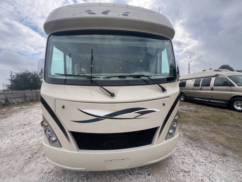2017 Thor Motor Coach ACE BUNK HOUSE