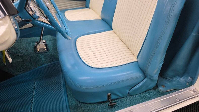 1956 Ford Thunderbird