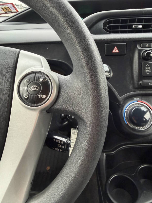 2013 Toyota Prius c One