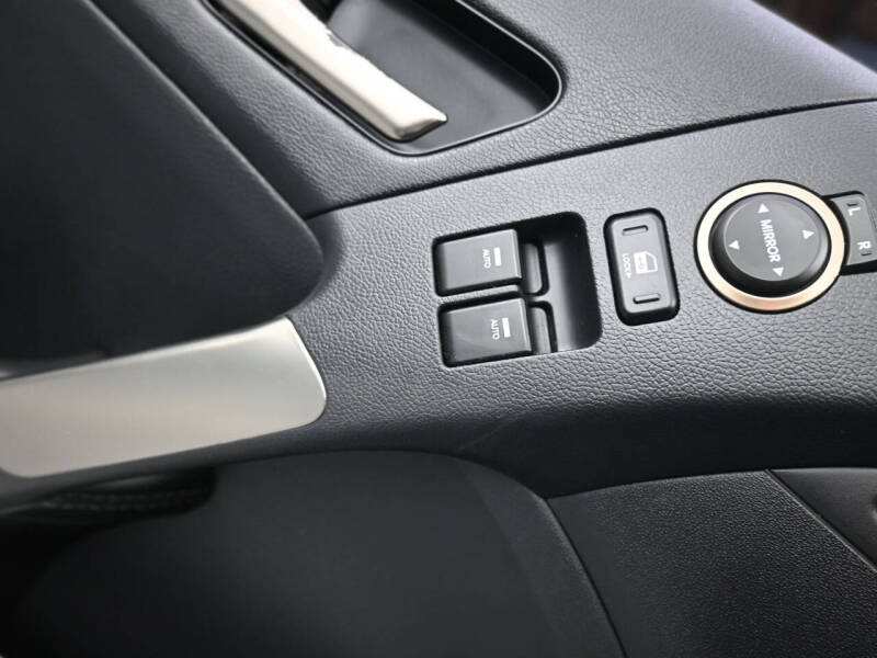 2016 Hyundai Genesis Coupe