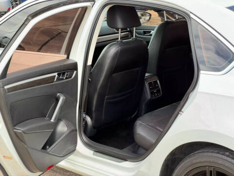 2017 Volkswagen Passat 1.8T SE