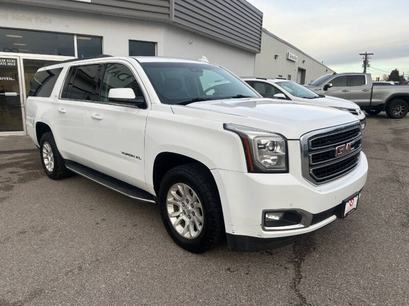 2017 GMC Yukon XL SLT