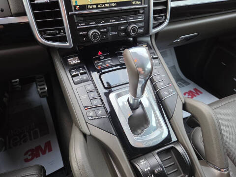 2016 Porsche Cayenne S