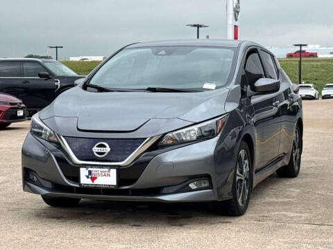 2022 Nissan LEAF SV