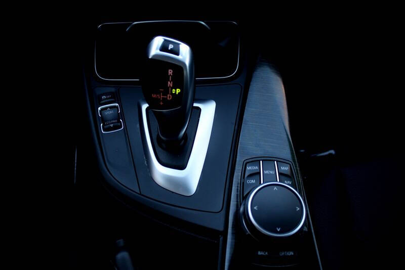 2018 BMW 3 Series 320i xDrive