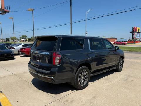 2021 Chevrolet Suburban LT