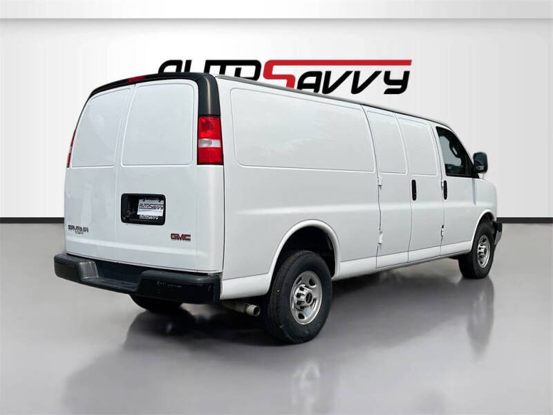 2023 GMC Savana 3500