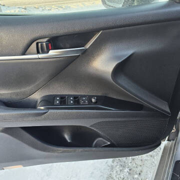 2018 Toyota Camry SE