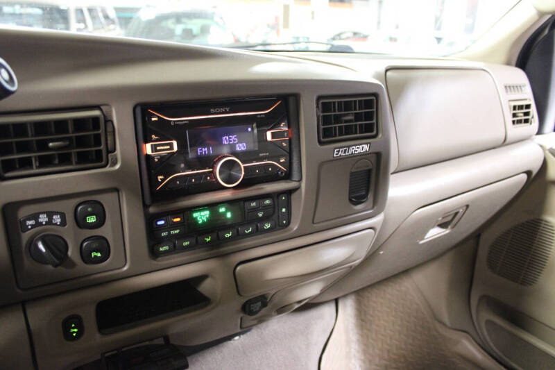 2004 Ford Excursion Limited