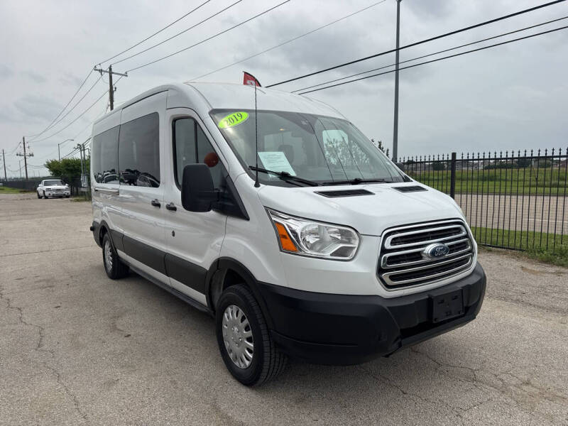 2019 Ford Transit Passenger Van XLT's photo